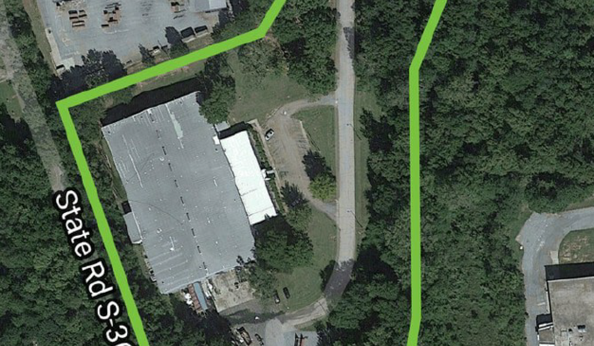Ariel picture of site and/or building available for lease at 200 Park Avenue in Newberry, SC.